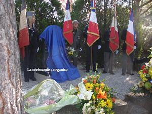 ROGNAC INAUGURATION DE LA NOUVELLE STELE 2 AVRIL 2011   (9) par G MONTANER